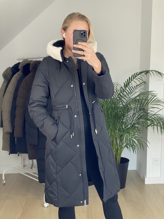 Płaszcz zimowy CASIE czarny